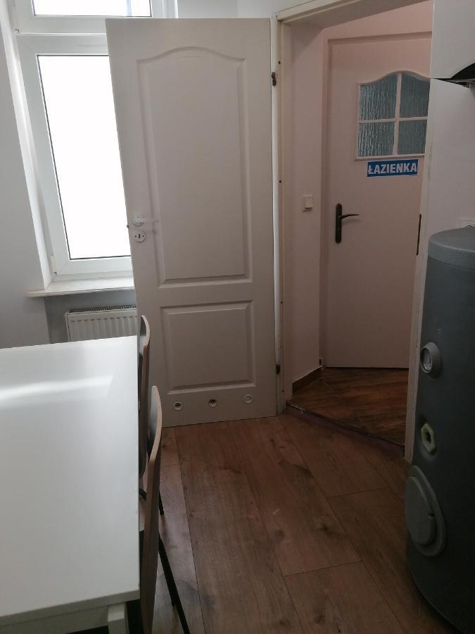 Hostel Tulip - Pokoj Jednoosobowy Nr 3 Ze Wspolna Lazienka I Kuchnia Stettin Exterior foto