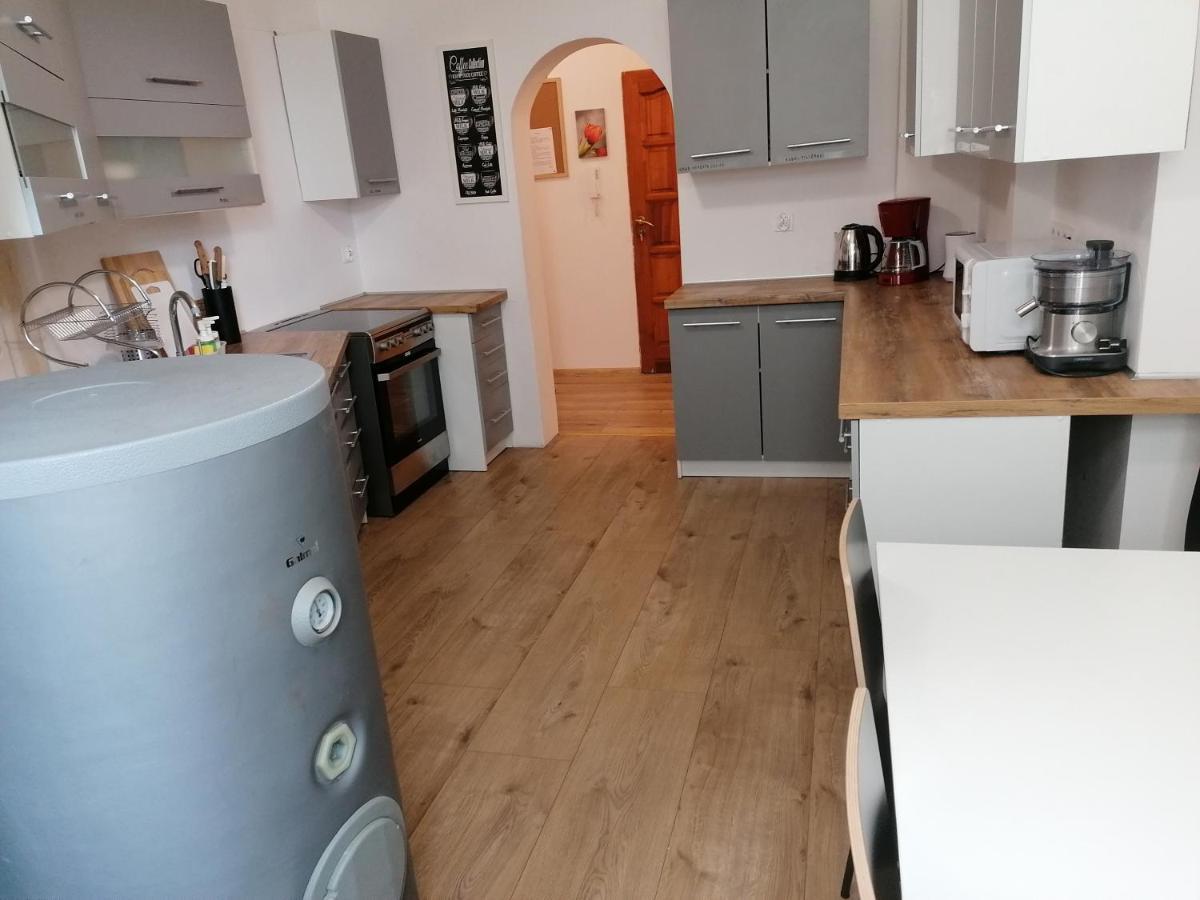 Hostel Tulip - Pokoj Jednoosobowy Nr 3 Ze Wspolna Lazienka I Kuchnia Stettin Exterior foto