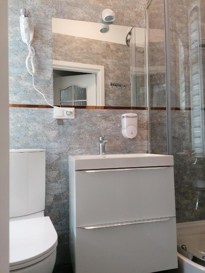 Hostel Tulip - Pokoj Jednoosobowy Nr 3 Ze Wspolna Lazienka I Kuchnia Stettin Exterior foto