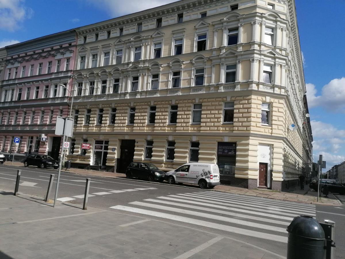 Hostel Tulip - Pokoj Jednoosobowy Nr 3 Ze Wspolna Lazienka I Kuchnia Stettin Exterior foto