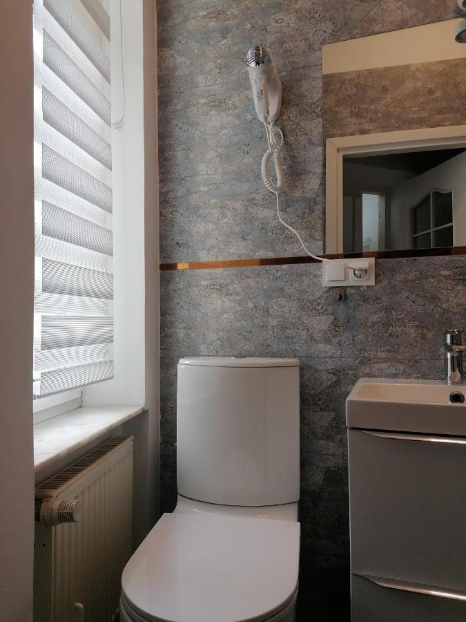 Hostel Tulip - Pokoj Jednoosobowy Nr 3 Ze Wspolna Lazienka I Kuchnia Stettin Exterior foto